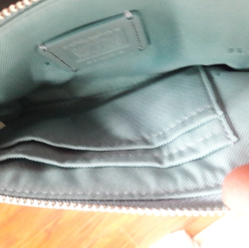 Coach leather wallet - Picture 4 of 5